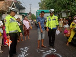 Gagal Nyalip, Petani di OKI Tewas Terlindas Truk