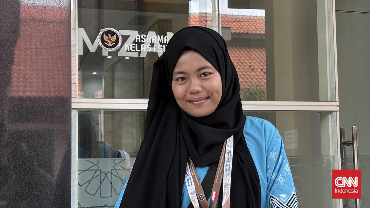 Kecamuk Hati Syafa, Gen Z Pasuruan yang Naik Haji Gantikan Ibu