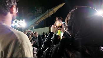 Gencatan Senjata Diperpanjang, Iran Pamer Rudal Balistik di Teheran