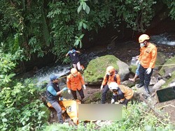 Mayat Pria di Bawah Jembatan Cangar Diduga Bunuh Diri
