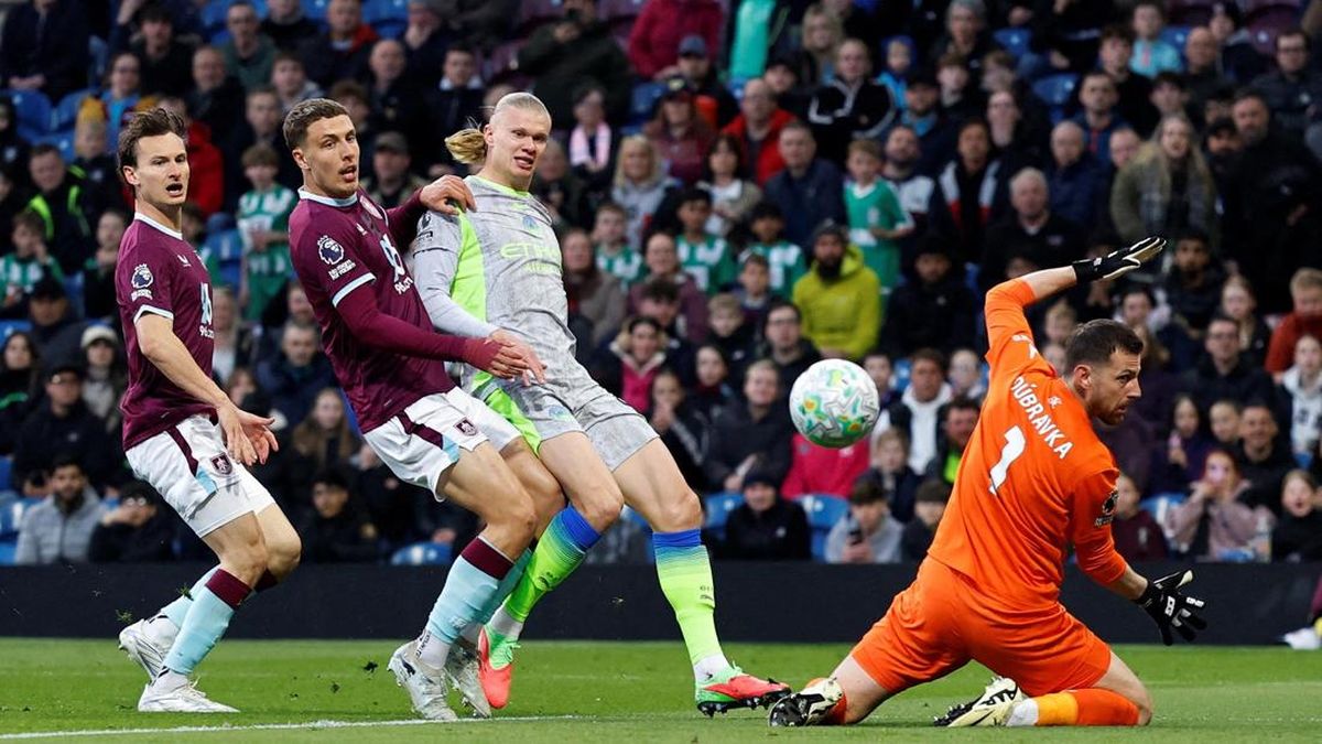 Guardiola Ungkap Tugas Man City Usai Naik Ke Puncak Klasemen