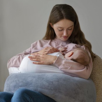 8 Cara Meningkatkan Produksi ASI Secara Alami dan Efektif