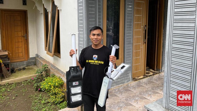 Program Kampung Internet Komdigi sukses dongkrak ekonomi warga NTB, dari perjuangan cari sinyal hingga raup omzet puluhan juta rupiah sebagai afiliator & UMKM.