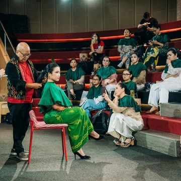 Merawat Identitas Budaya Perempuan Indonesia Melalui Gelung Nusantara