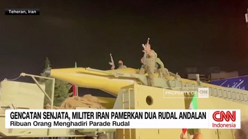 VIDEO: Militer Iran Pamerkan Dua Rudal Andalan