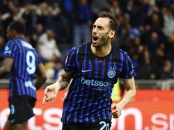 Hakan Calhanoglu Tetap di Inter Musim Depan