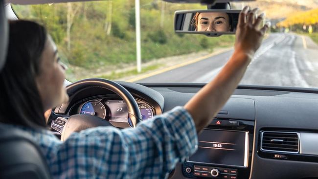 7 Karakter Zodiak yang Punya Gaya Berkendara Berani dan Percaya Diri