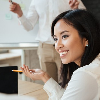 Cara Mengenali Perempuan Cerdas dari 5 Kalimat yang Diucapkannya