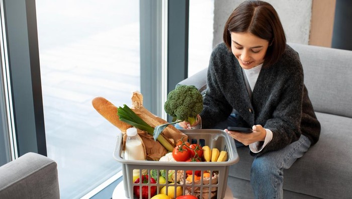 5 Makanan untuk Anak Kos yang Nggak Perlu Masuk Kulkas