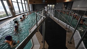 FOTO: Menikmati Keajaiban Air Termal Balaruc di Prancis