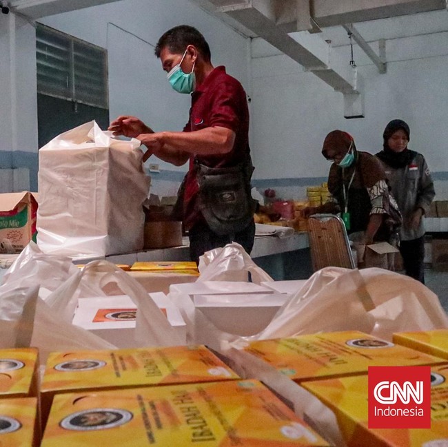 FOTO: Melihat Kesibukkan Dapur Asrama Haji Embarkasi Jakarta