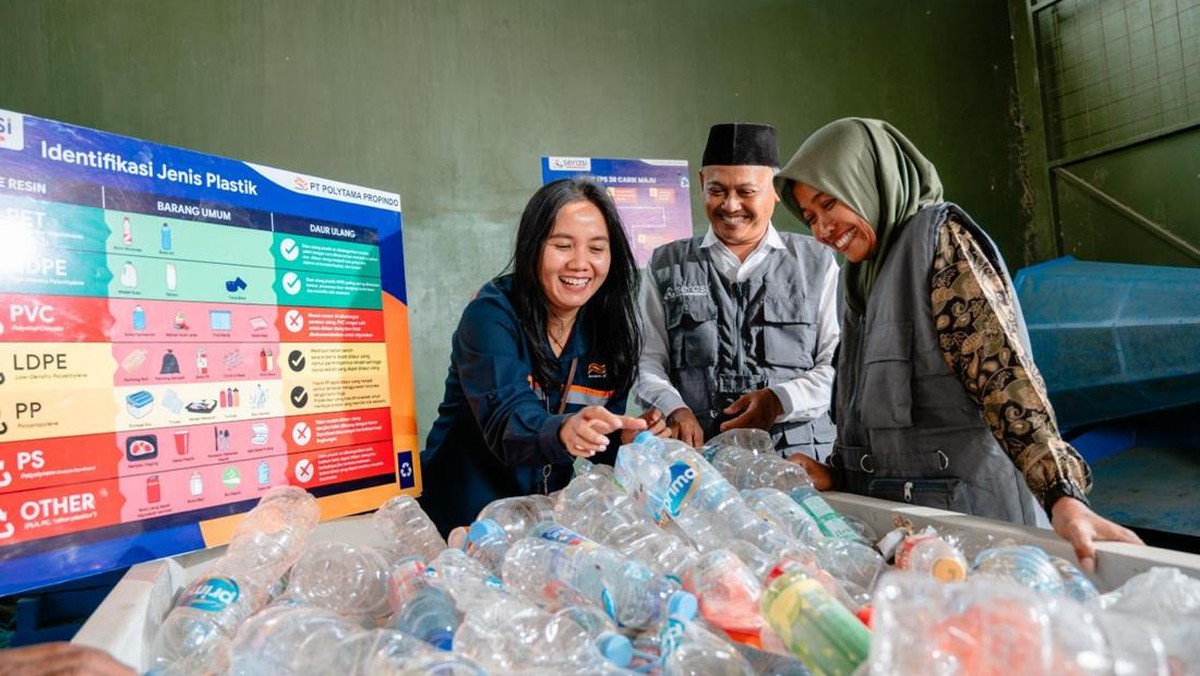 Komitmen Jaga Lingkungan, Polytama Sukses Dorong Program BATIK JAVING