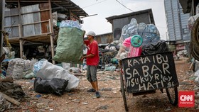 FOTO: Krisis Sampah Plastik Indonesia, Capai 12,4 Juta Ton per Tahun