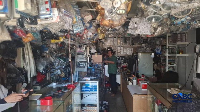 Harga Kabel Tiba-Tiba Meledak, Pedagang Glodok Tunjuk Biang Keroknya