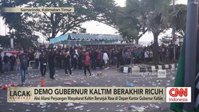 VIDEO: Aksi Demo di Kantor Gubernur Kaltim Berujung Bentrok