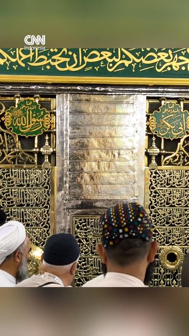 Tangis Haru Peziarah di Makam Rasulullah Memasuki Musim Haji 2026