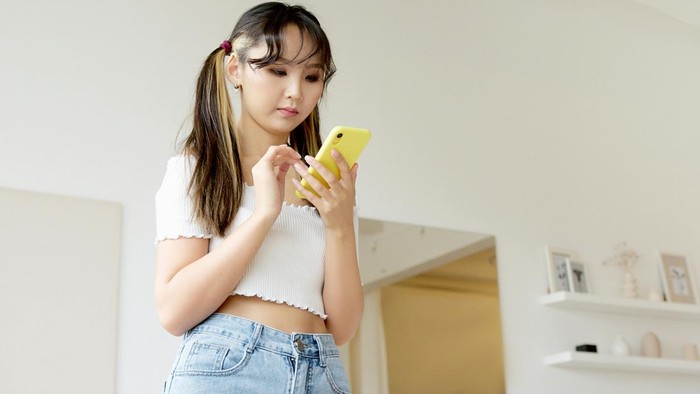 4 Ciri Kepribadian Orang yang HPnya Selalu dalam Mode Silent