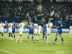 Babak Pertama: Persib Vs Arema Imbang 0-0