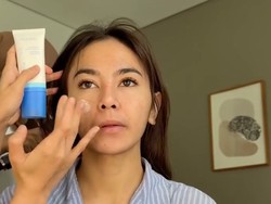 Tanpa Makeup, Penampilan Mahalini saat Didandani MUA Bikin Salfok