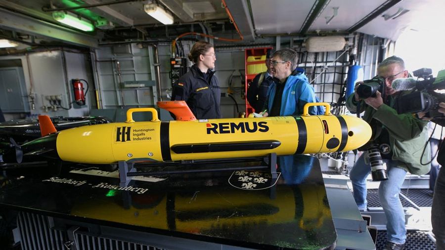 Sebuah drone bawah air di pangkalan Angkatan Laut Jerman, sebagai bagian dari Bundesmarine, mempresentasikan keahlian dan aplikasi penanggulangan ranjau di Kiel, Jerman, 23 April 2026.