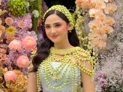 Momen Siraman dan Pengajian Syifa Hadju Jelang Nikah, Ayu Berkebaya Biru Langit Usung Adat Jawa