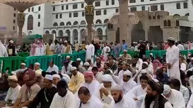 Salat Jumat Perdana Jemaah Haji RI di Masjid Nabawi Madinah