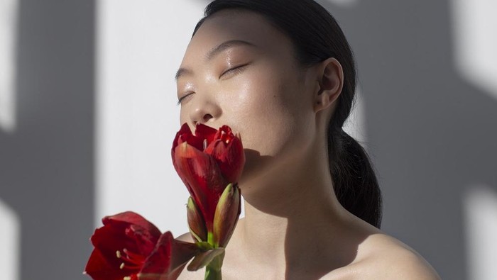 4 Tips untuk Dapatkan Tampilan 'Clean Girl Aesthetic' 