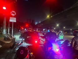 Brimob Polda Metro Patroli dari Slipi Hingga Tambora di Jam Rawan Kriminal