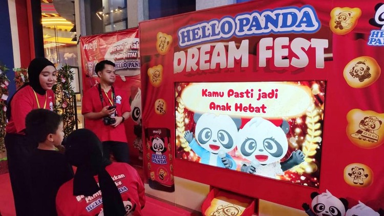 Hello Panda x HaiBunda