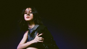Kabar Terkini Artis dari InsertLive : Lexi Adik Keisya Levronka Berjuang Pulih Usai Jatuh dari Lantai 6 UNTAR