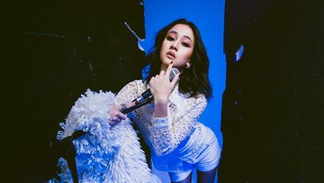 Berita Viral Selebriti dari InsertLive : Keisya Levronka Rela Berhenti Kerja demi Dampingi Adik yang Jatuh dari Lantai 6