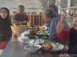 Nikmatnya Masakan Rumahan Dadakan di Restoran Tasikmalaya Ini