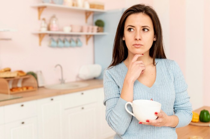 Virgo cenderung menyimpan perasaan karena fokus pada hal yang lebih penting. Mereka hanya akan terbuka jika benar-benar diperlukan./ Foto: freepik.com