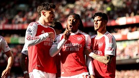 FOTO: Arsenal Raih Tiga Poin Berharga