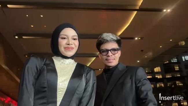 Hadiri Resepsi, Atta Halilintar dan Aurel Hermansyah Bawa Kado untuk El Rumi-Syifa Hadju