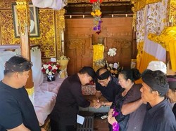 Ayah Wakil Bupati Karangasem Berpulang, Gus Par Turut Berduka