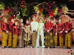 Terpopuler: El Rumi-Syifa Hadju Sah Nikah hingga Terungkap Mahar dan Souvenir