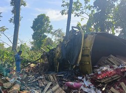 Truk Tabrak Mobil-Motor di Turunan Rujak Asem Temanggung, Sopir Tewas