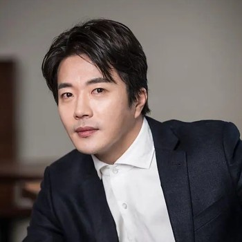 Kwon Sang Woo Dikonfirmasi Bintangi Study Group 2 sebagai Paman Hwang Min Hyun
