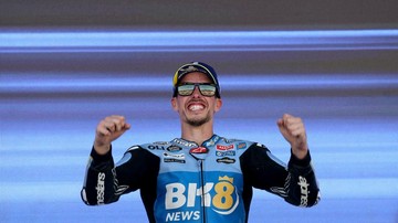 Liputan Olahraga CNN Sport : Alex Marquez Tebar Senyum Usai Operasi Patah Tulang