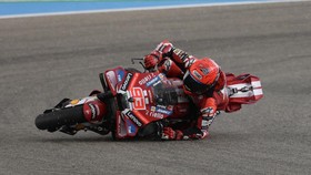 MotoGP Spanyol: Marc Marquez Crash di Lap 2, Motor Hancur