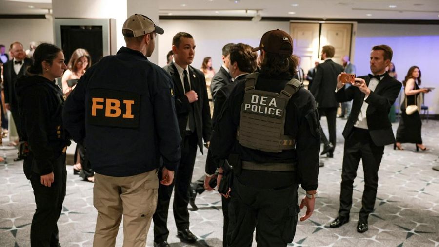 Seorang pemasok Secret Service Amerika Serikat (AS) dilaporkan tertembak di aktivitas White House Correspondents' Dinner pada Sabtu (26/4/2026) malam. (REUTERS/Elizabeth Frantz)