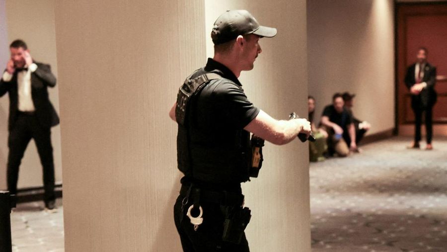 Seorang pemasok Secret Service Amerika Serikat (AS) dilaporkan tertembak di aktivitas White House Correspondents' Dinner pada Sabtu (26/4/2026) malam. (REUTERS/Elizabeth Frantz)
