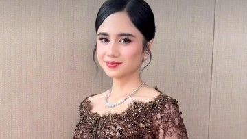 Update Informasi Selebriti InsertLive : Penampilan Anggun Tissa Biani di Acara Akad Nikah El Rumi dan Syifa Hadju