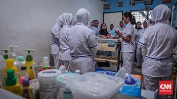 FOTO: Momen PRT Setelah UU PPRT Disahkan Usai 22 Tahun Penantian