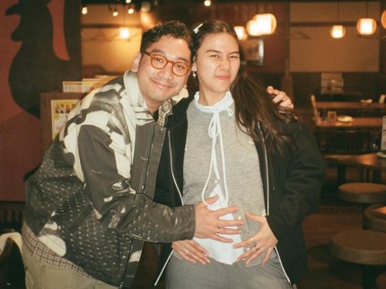 Hamil Anak Pertama, Intip Potret Babymoon Adinda Thomas Bersama Sang Suami di Jepang