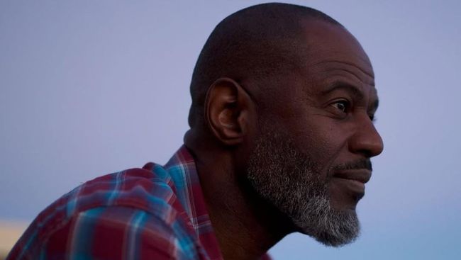 Nyanyi di Nikahan El Rumi dan Syifa Hadju, Segini Biaya Undang Brian McKnight