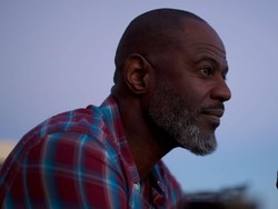Nyanyi di Nikahan El Rumi & Syifa Hadju, Segini Biaya Undang Brian McKnight
