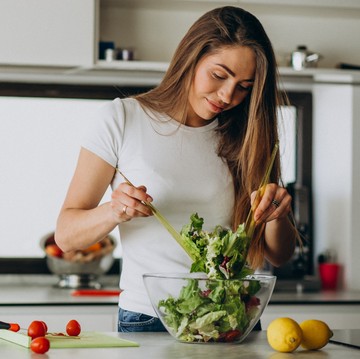 9 Cara Menurunkan Berat Badan Tanpa Olahraga, Cocok untuk Kaum Mager!