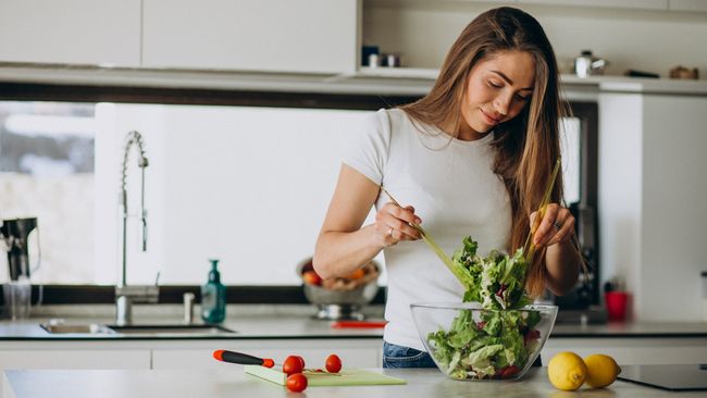 9 Cara Turun Berat Badan Tanpa Olahraga: Solusi Praktis di Rumah - olahraga news from Beautynesia